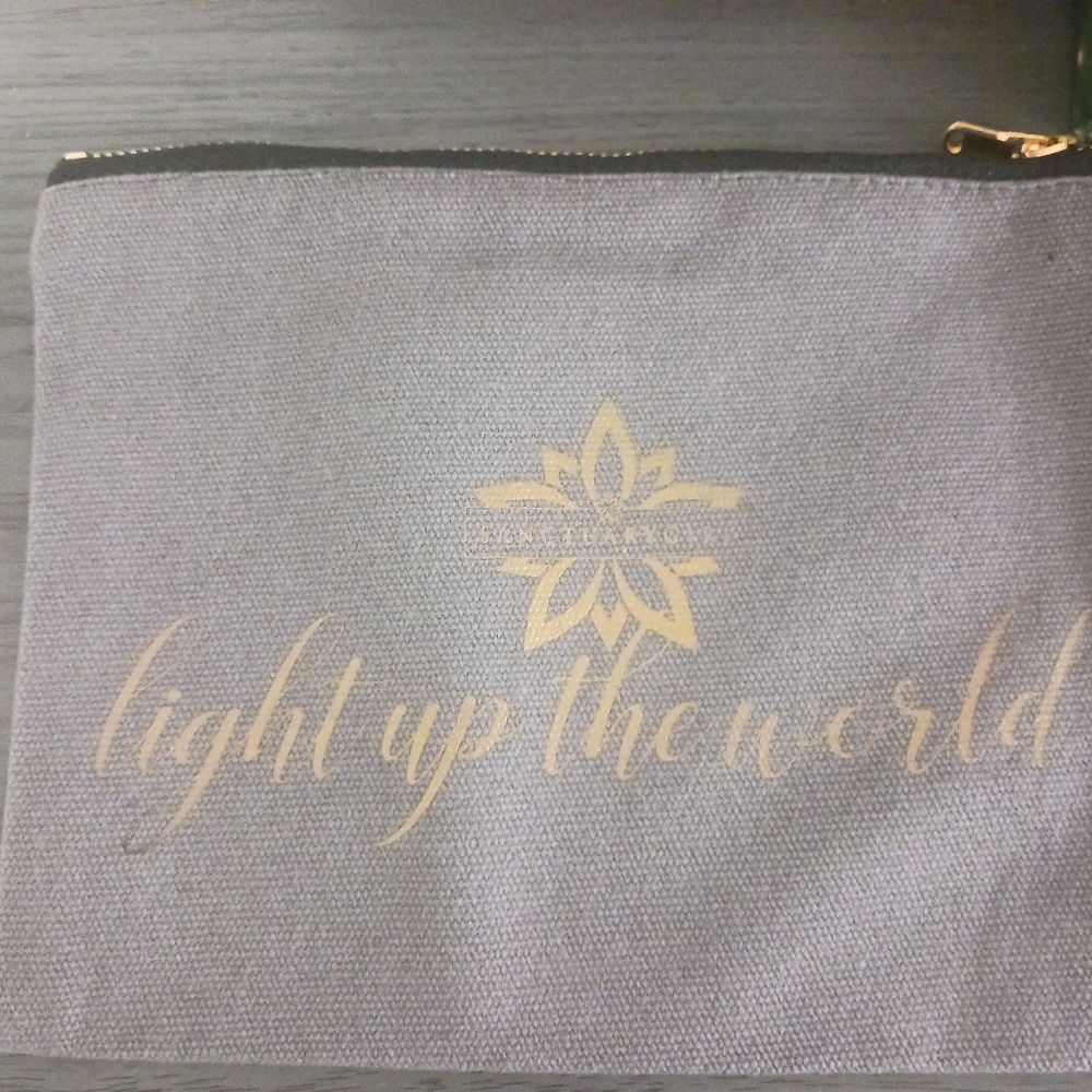 Sanctuary Light Up The World Bag